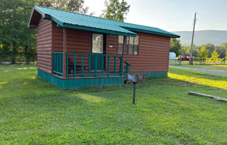 A picture of Cabin 4 at Big Cedar Cabins and RV Park